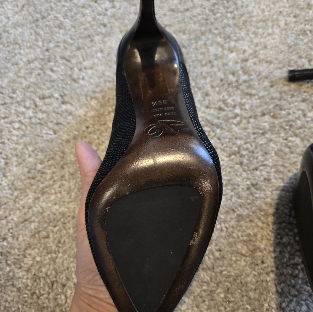 Joan Oloff Gorgeous Black Heel - Picture 6 of 10